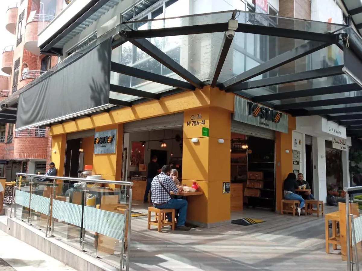 Acogedor apartaestudio ubicado en Laureles Medellín Colombia