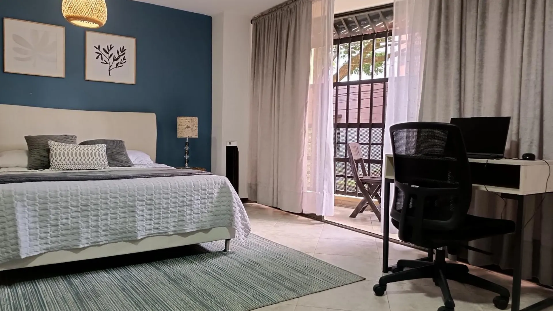 Acogedor apartaestudio ubicado en Laureles Medellín Apartamento